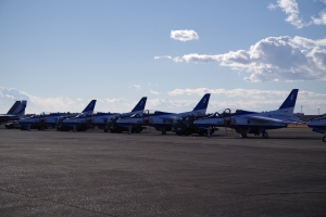 地上展示 BlueImpulse 1番機から4番機